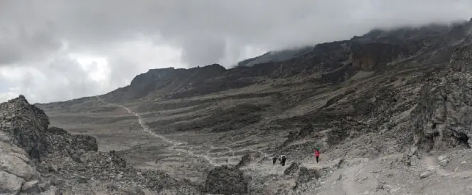 Lemosho-route - Dag 4 - Trekking van Shira 2 Camp naar Lava Tower en afdaling naar Barranco Camp